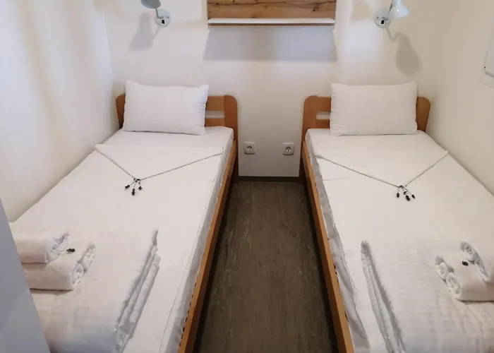 Holiday home Cremona Mobile Yellow