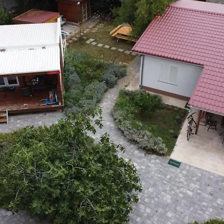 Дом отдыха Cremona Mobile Yellow