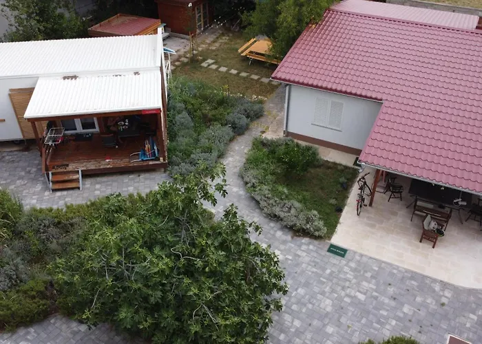 Дом отдыха Cremona Mobile Yellow