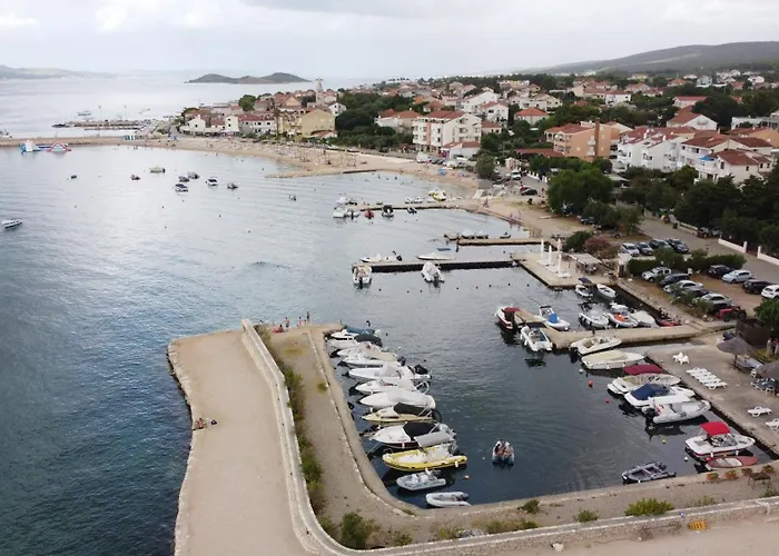 Cremona Mobile Yellow Vikendica Turanj